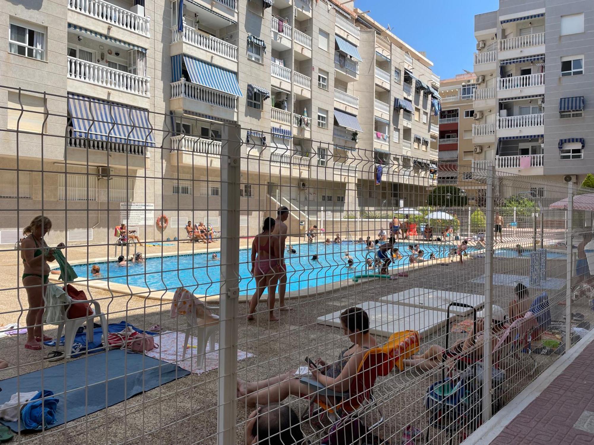 Luxury Beach Apartment Torrevieja Luaran gambar